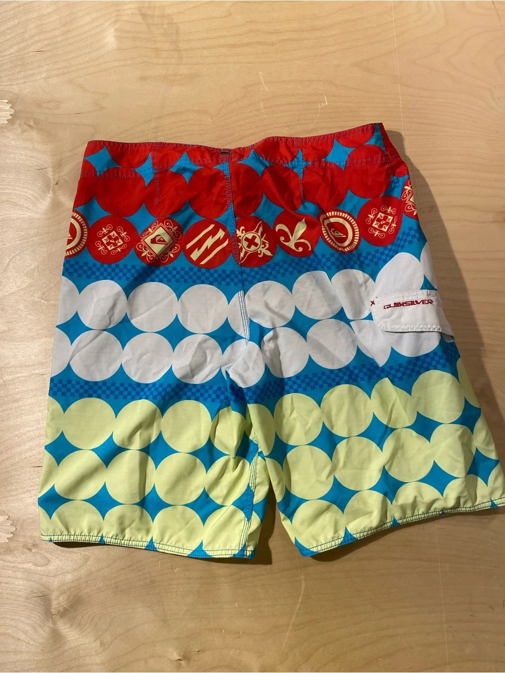 QuikSilver Red, Blue & Yellow Patterned Board Shorts 38 (BM)